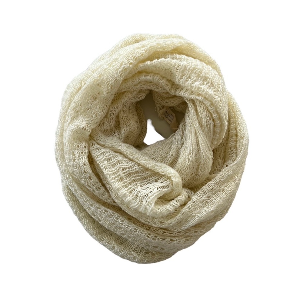 🖤GUC🖤 PAULA BIANCO Knit Infinity Scarf